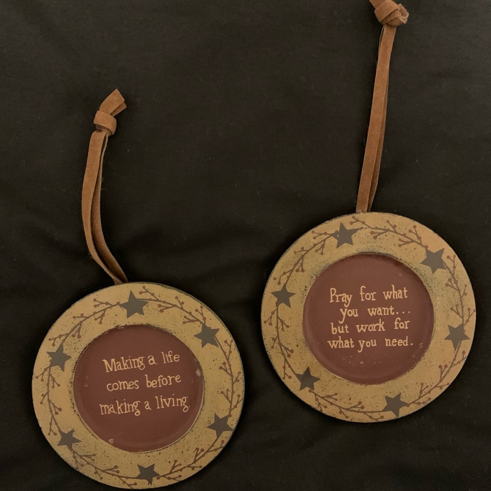 Farmhouse vibe decor